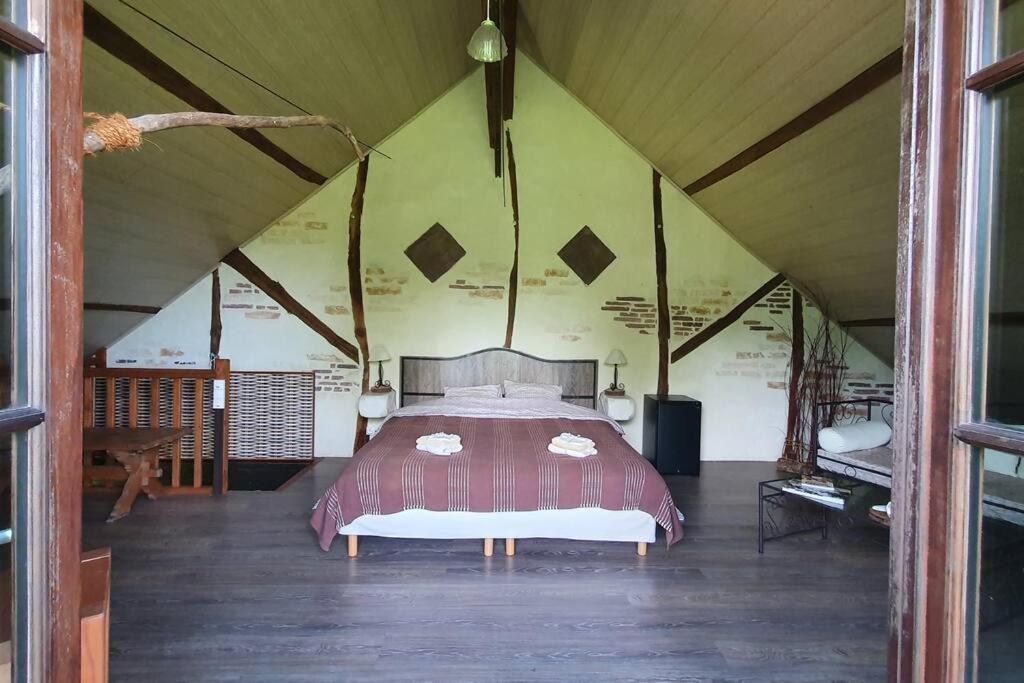 Unique Room With Great View In A Former Old Barn Troche ภายนอก รูปภาพ